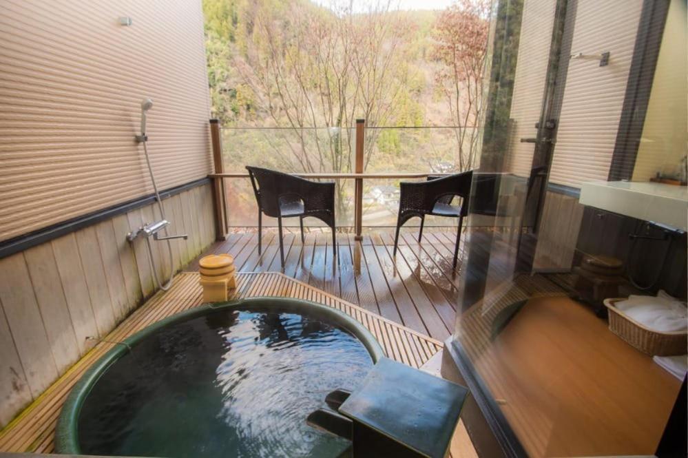 Shinshiyo Hotel Хита Екстериор снимка