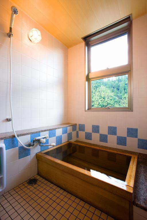 Shinshiyo Hotel Хита Екстериор снимка