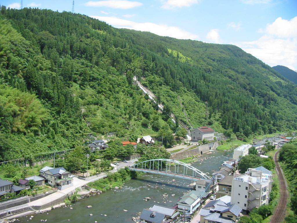 Shinshiyo Hotel Хита Екстериор снимка