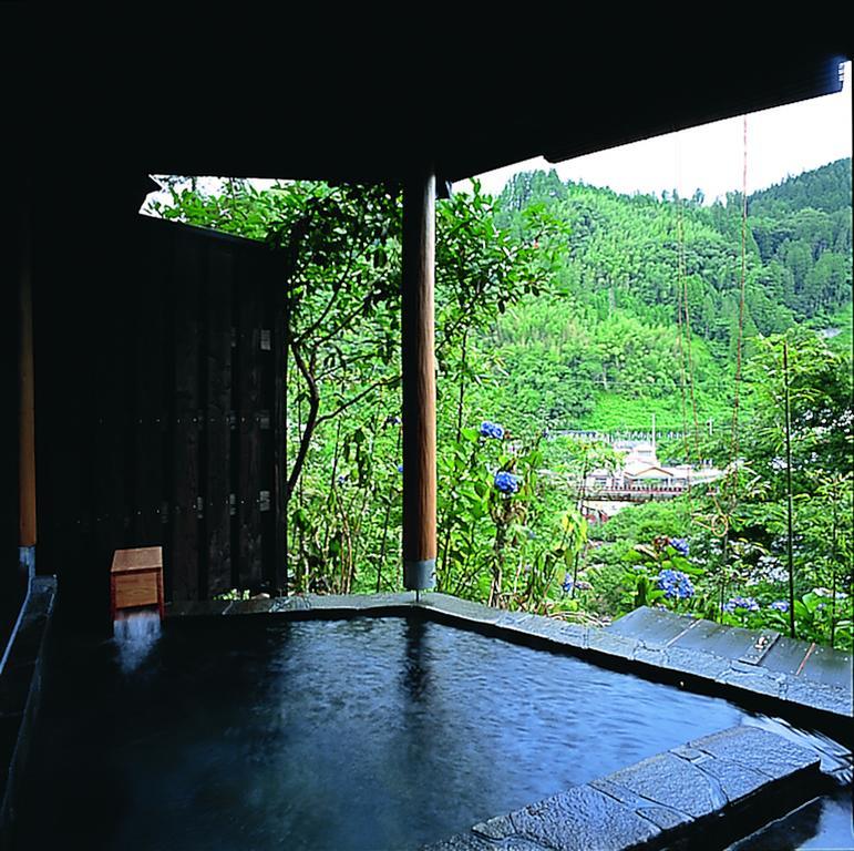 Shinshiyo Hotel Хита Екстериор снимка
