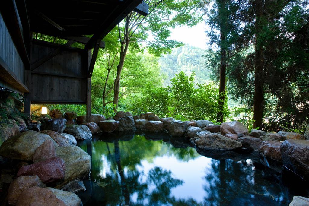 Shinshiyo Hotel Хита Екстериор снимка