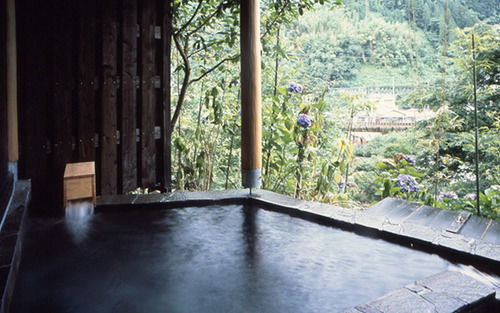 Shinshiyo Hotel Хита Екстериор снимка